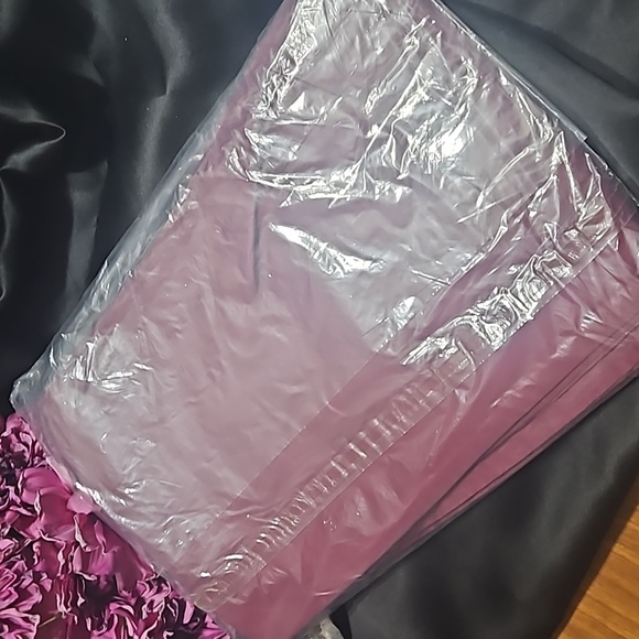 BEBE Clean Sateen Flare Maroon Trousers Women's Size 29 NEW - Picture 9 of 9